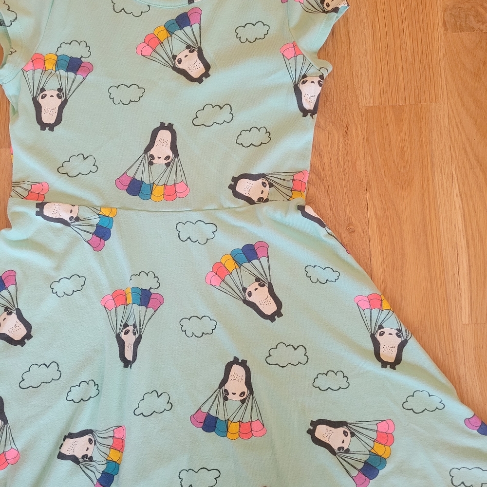 Dress - Picture 3 of 3